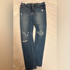 Classic ripped skinny jeans